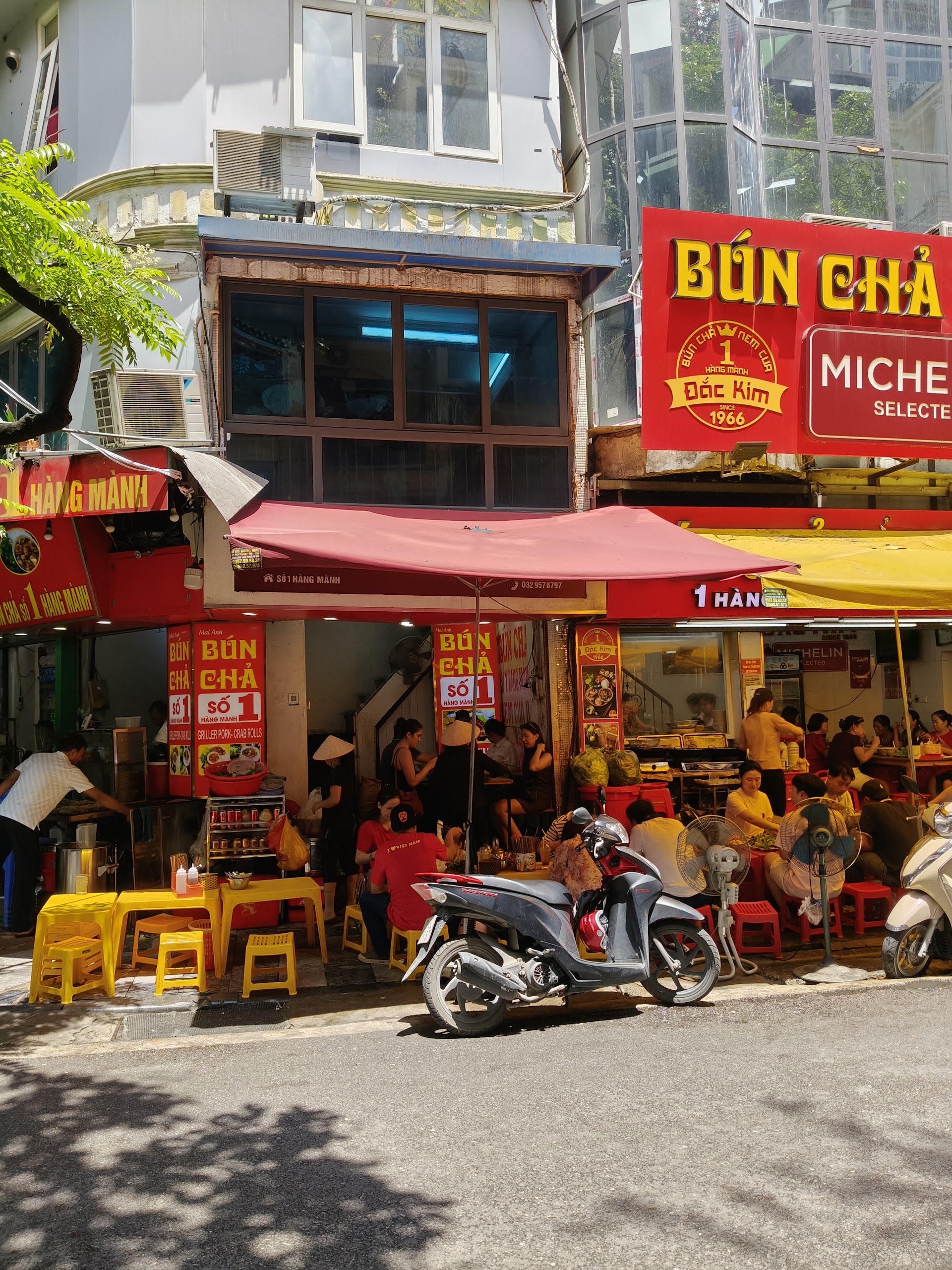 El almuerzo que define Hanói: el rincón de bún chả que los locales no enseñan a los turistas